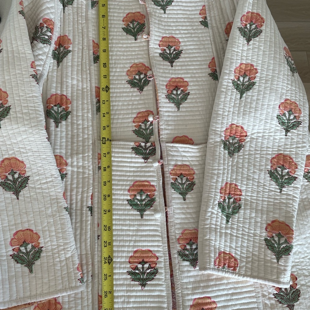 Floral reversible Quilted Jacket- cotton. - Picture 8 of 8
